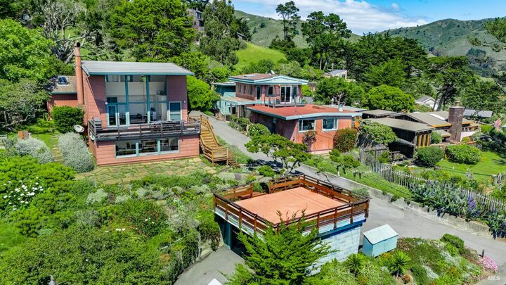 Property Photo:  180 Sunset Way A  CA 94965 