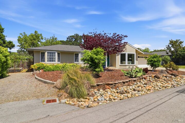 Property Photo:  20 Pillsbury Lane  CA 94947 