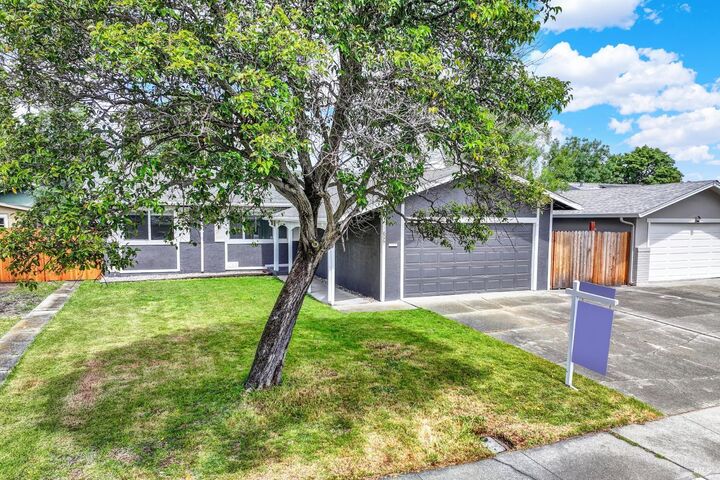 Property Photo:  806 Meadowlark Drive  CA 94533 