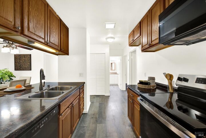 Property Photo: 806 Meadowlark Drive CA 94533