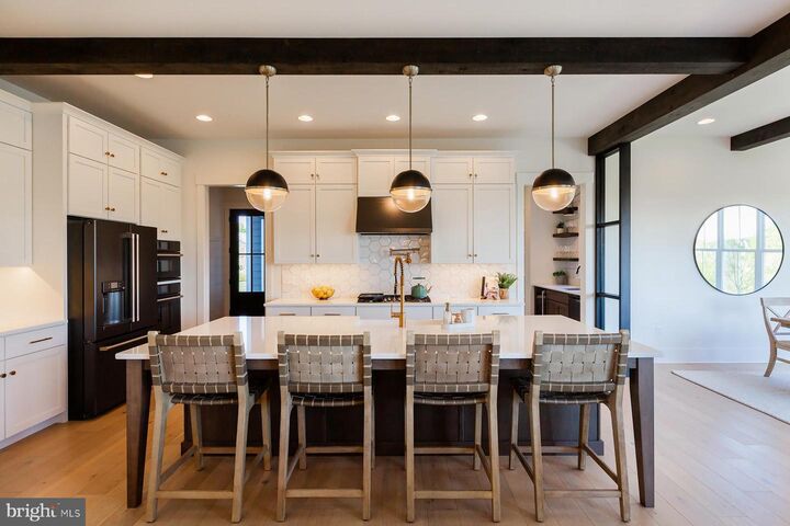 Property Photo:  1016 Valley Crossing Drive  PA 17543 