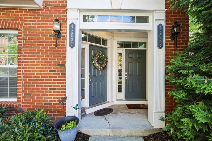 Property Photo:  43087 Thoroughfare Gap Terrace  VA 20148 