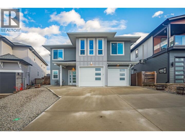 Property Photo: 2251 14 Avenue Southeast BC V1E 0E7
