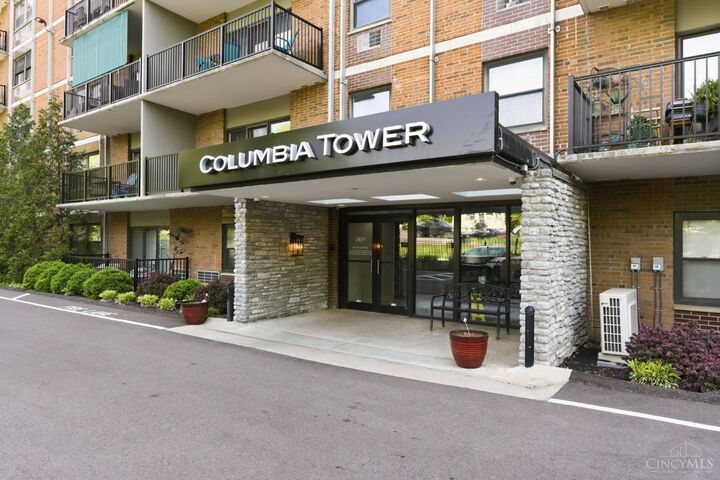 Property Photo:  1815 William Howard Taft Road  OH 45206 