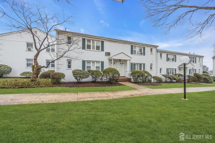 Property Photo:  29-B Garfield Park  NJ 08837 