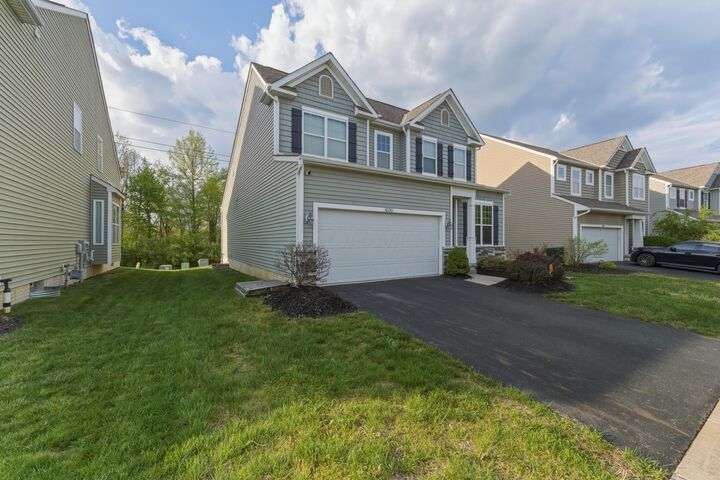 Property Photo:  6330 Hoffman Trace Drive  OH 43213 