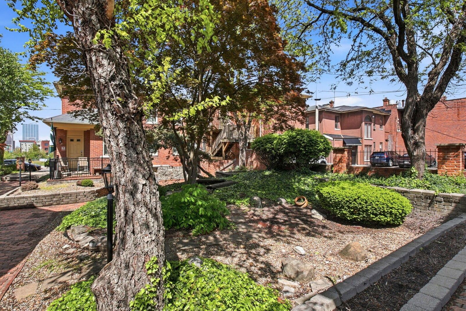 Property Photo:  175 E Livingston Avenue  OH 43215 