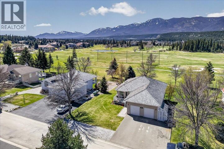 Property Photo: 4882 Glen Eagle Drive BC V0B 1L1