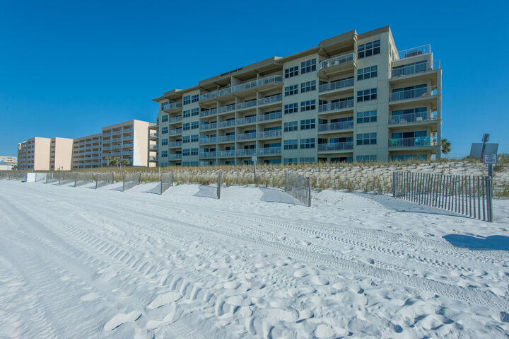Property Photo:  780 Sundial Court Unit 5007  FL 32548 
