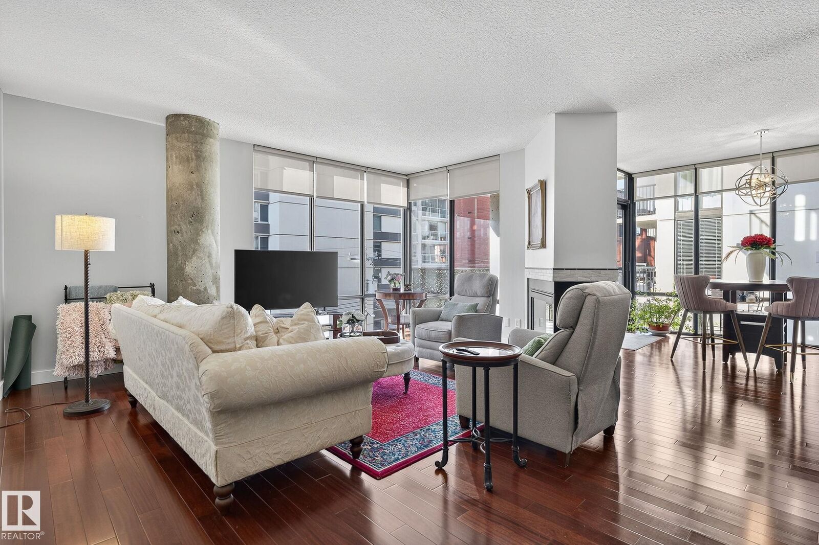 Property Photo:  10028 119 Street NW 401  AB T5K 1Y8 