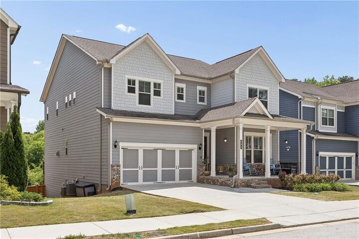 Property Photo:  561 Avondale Hills Drive  GA 30032 