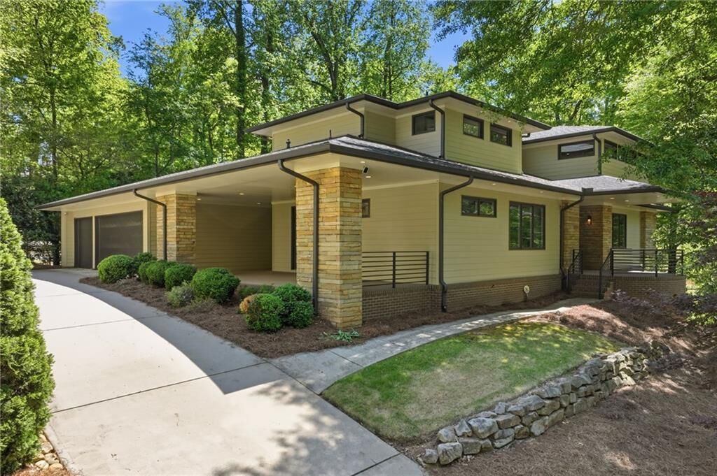 Property Photo:  4373 Wieuca Road NE  GA 30342 