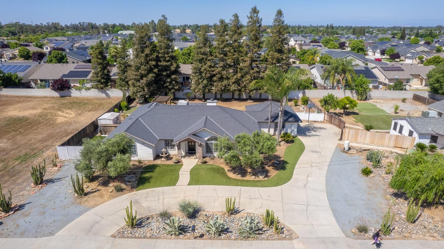 Property Photo:  5358 W Clinton Avenue  CA 93722 