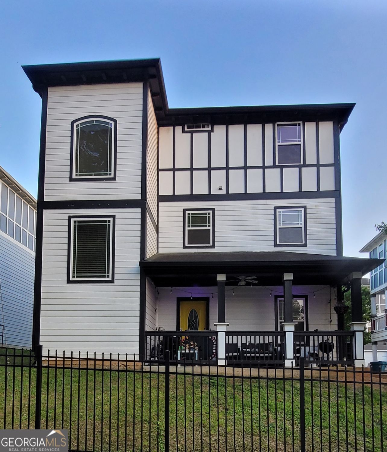 Property Photo:  689 McWilliams Road SE  GA 30315 
