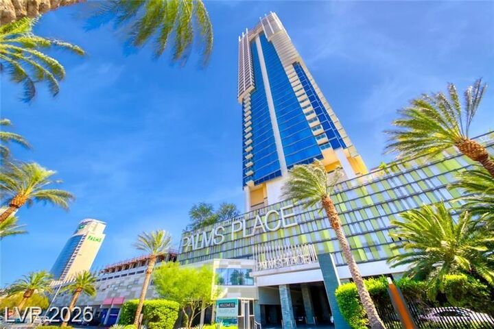 Property Photo: 4381 West Flamingo Road 53310 NV 89103