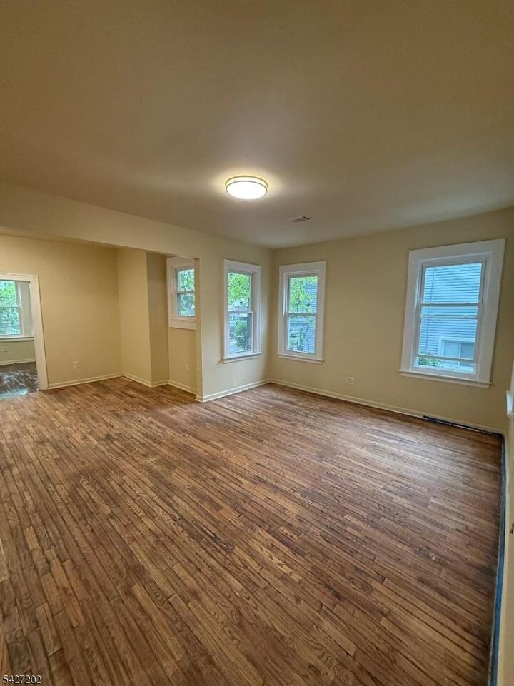 Property Photo:  149 Scheerer Ave 2  NJ 07112 