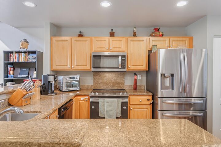 Property Photo:  75-5919 Alii Drive Kk22  HI 96740 