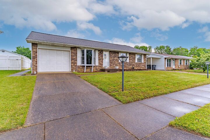 Property Photo:  1113 Lohoff Avenue  IN 47710 