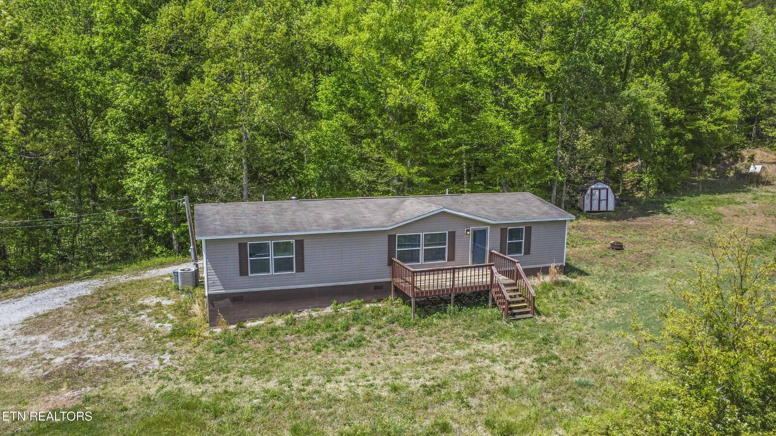 Property Photo:  629 Yarnell Rd  TN 37716 