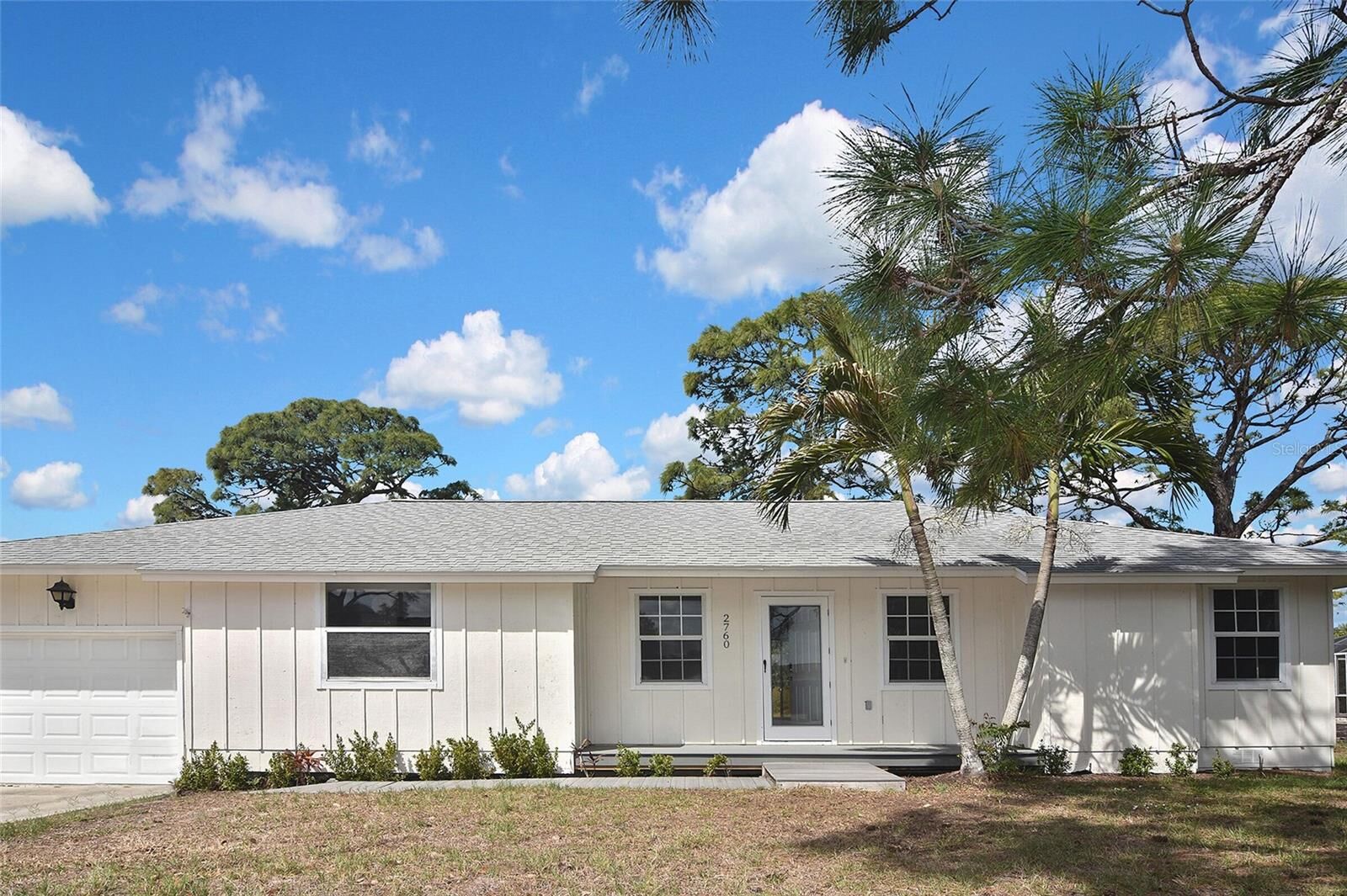 Property Photo:  2760 Shamrock Drive  FL 34293 