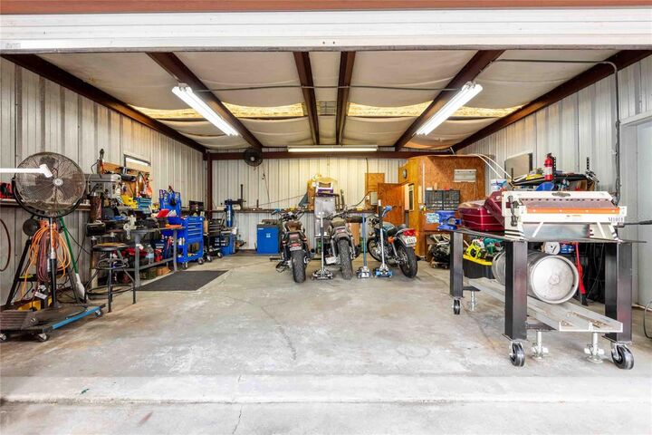 Property Photo:  7003 N Howard Avenue  FL 33604 