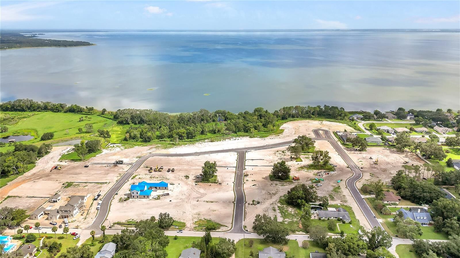 Property Photo:  556 Walker Street  FL 34787 