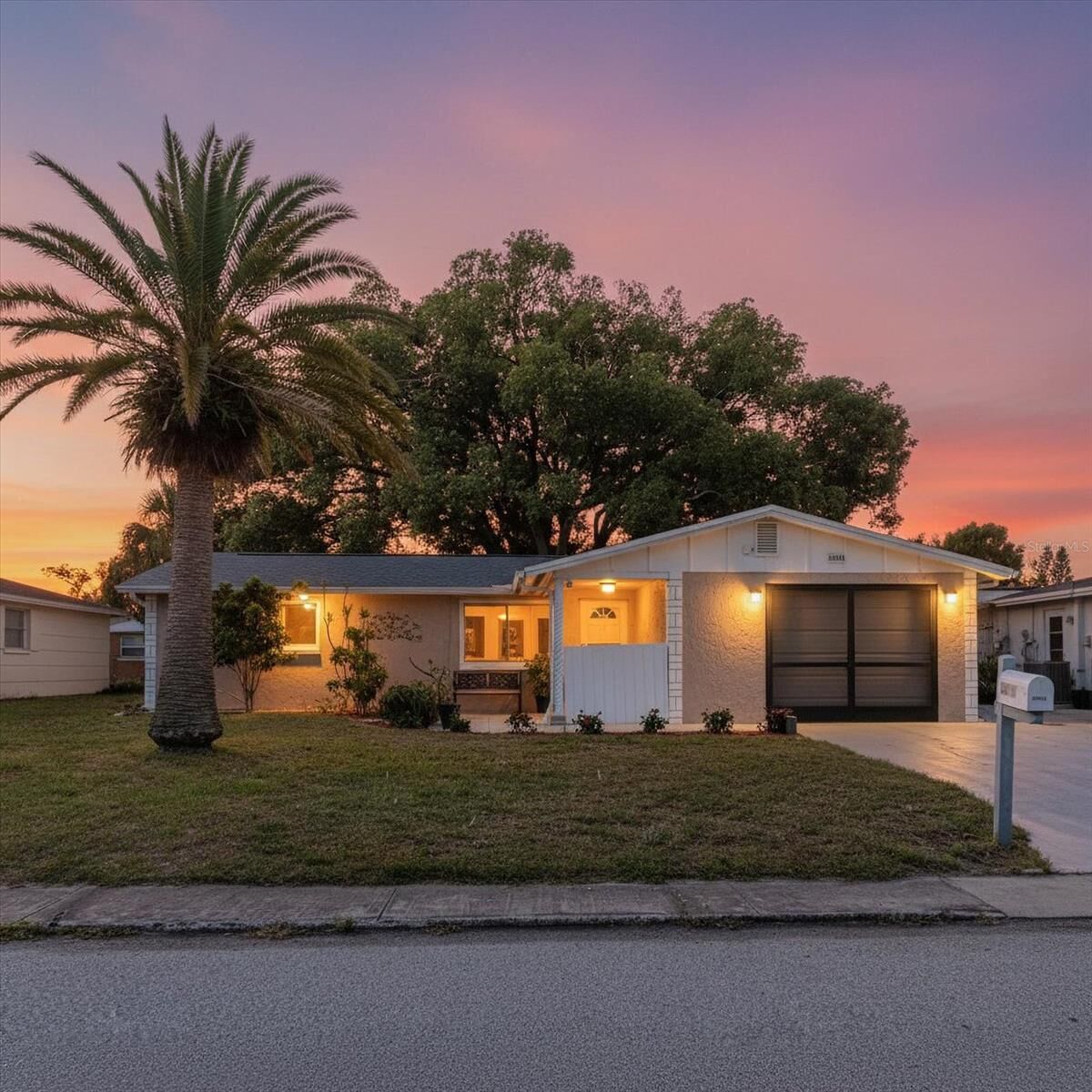 Property Photo: 3338 Hoover Drive FL 34691
