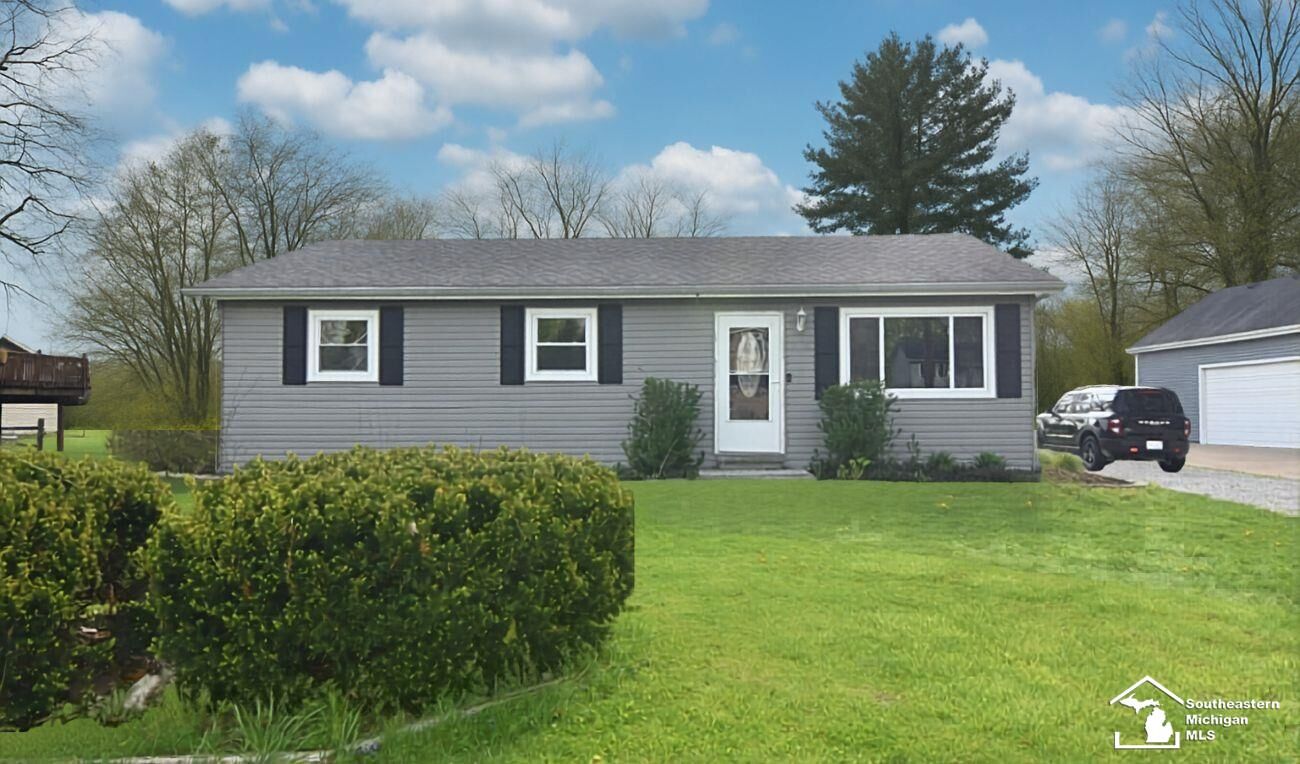 Property Photo:  7050 Maplewood Drive  MI 48182 