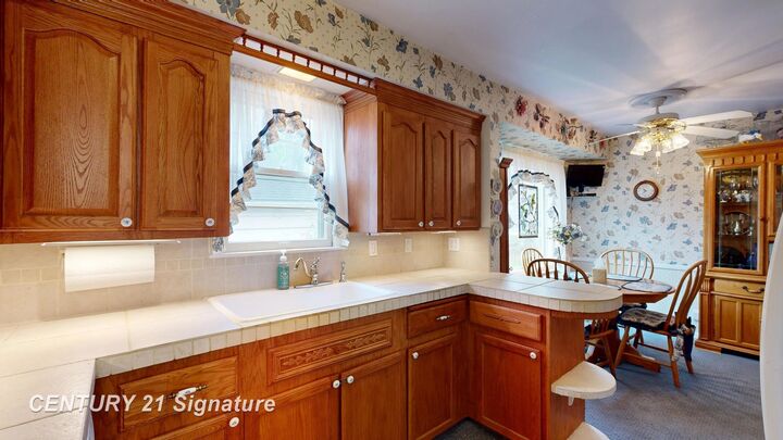 Property Photo:  1823 Greenbrook Lane  MI 48507 