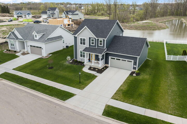 Property Photo:  N53w19853 Kingair Dr  WI 53051 