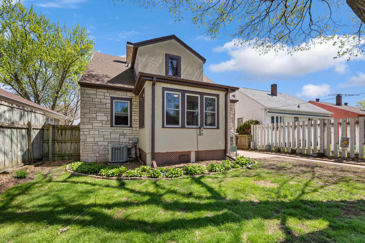 Property Photo:  1226 20th St  WI 54601 