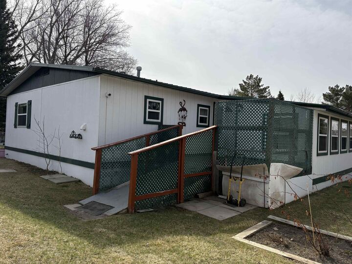 Property Photo:  1852 16th St SW Lot 35 SW Western Village Lot 35  ND 58701 