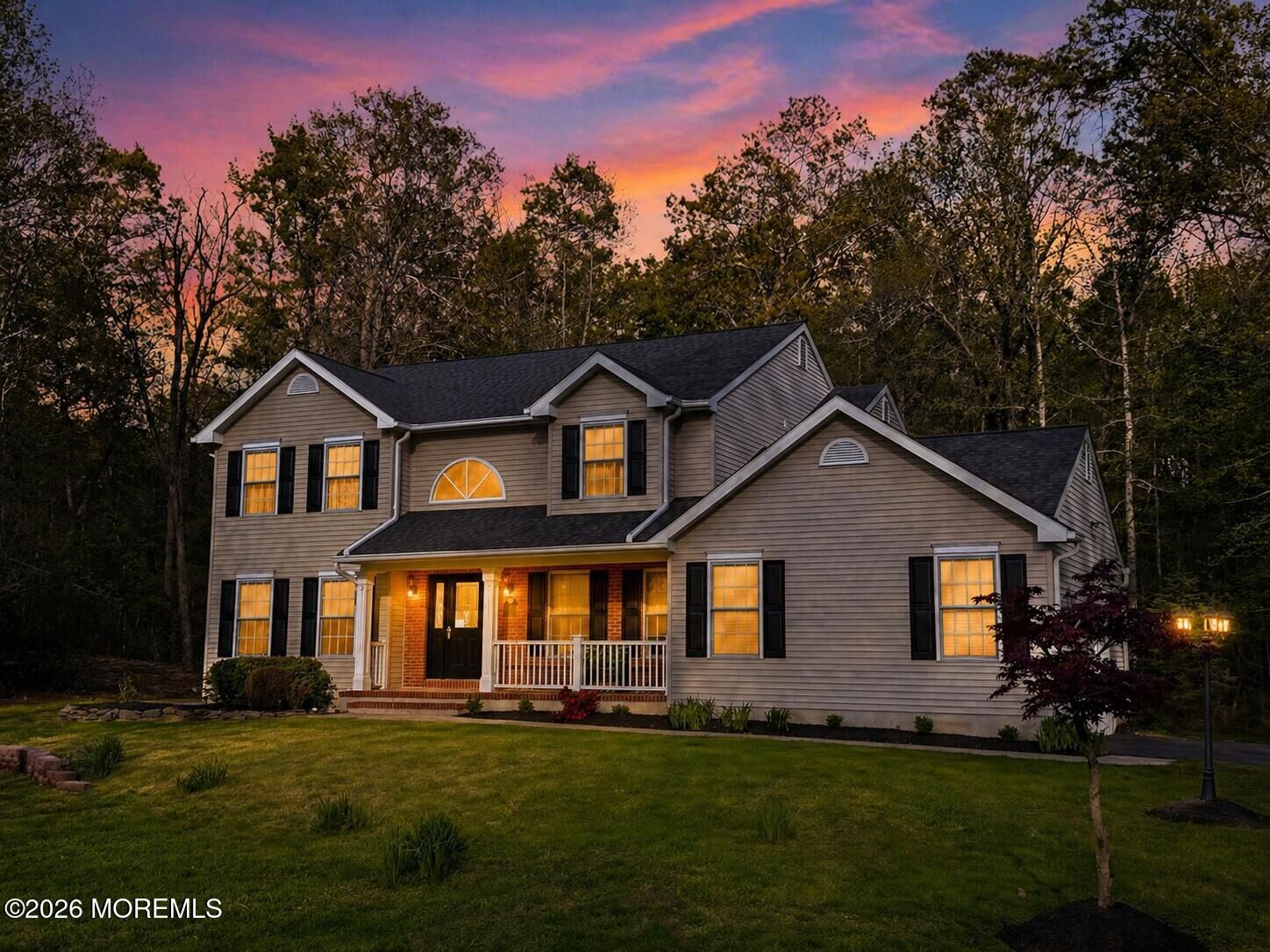 Property Photo:  5 Bowman Court  NJ 08510 
