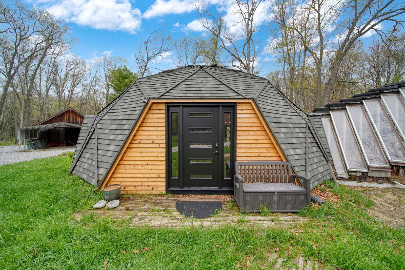 Property Photo:  5576 S M 52  MI 49285 