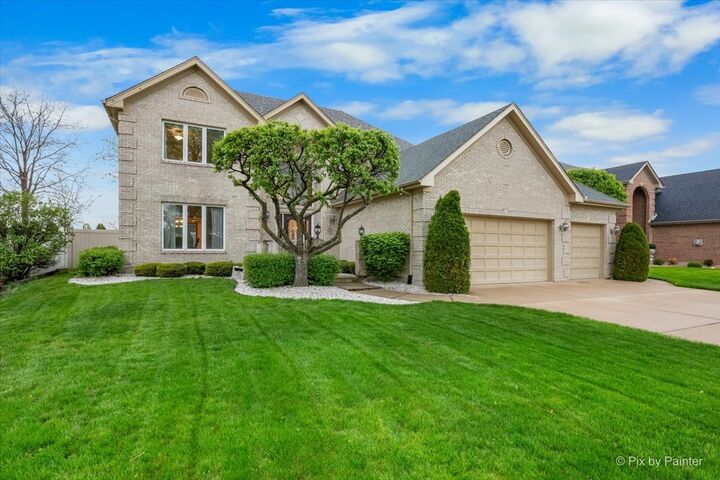 Property Photo:  958 W Stonehedge Drive  IL 60101 