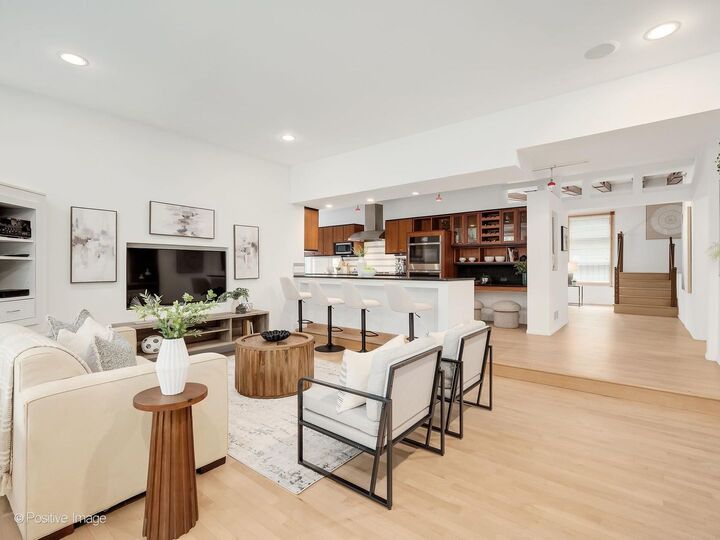 Property Photo:  4557 Woodland Avenue  IL 60558 