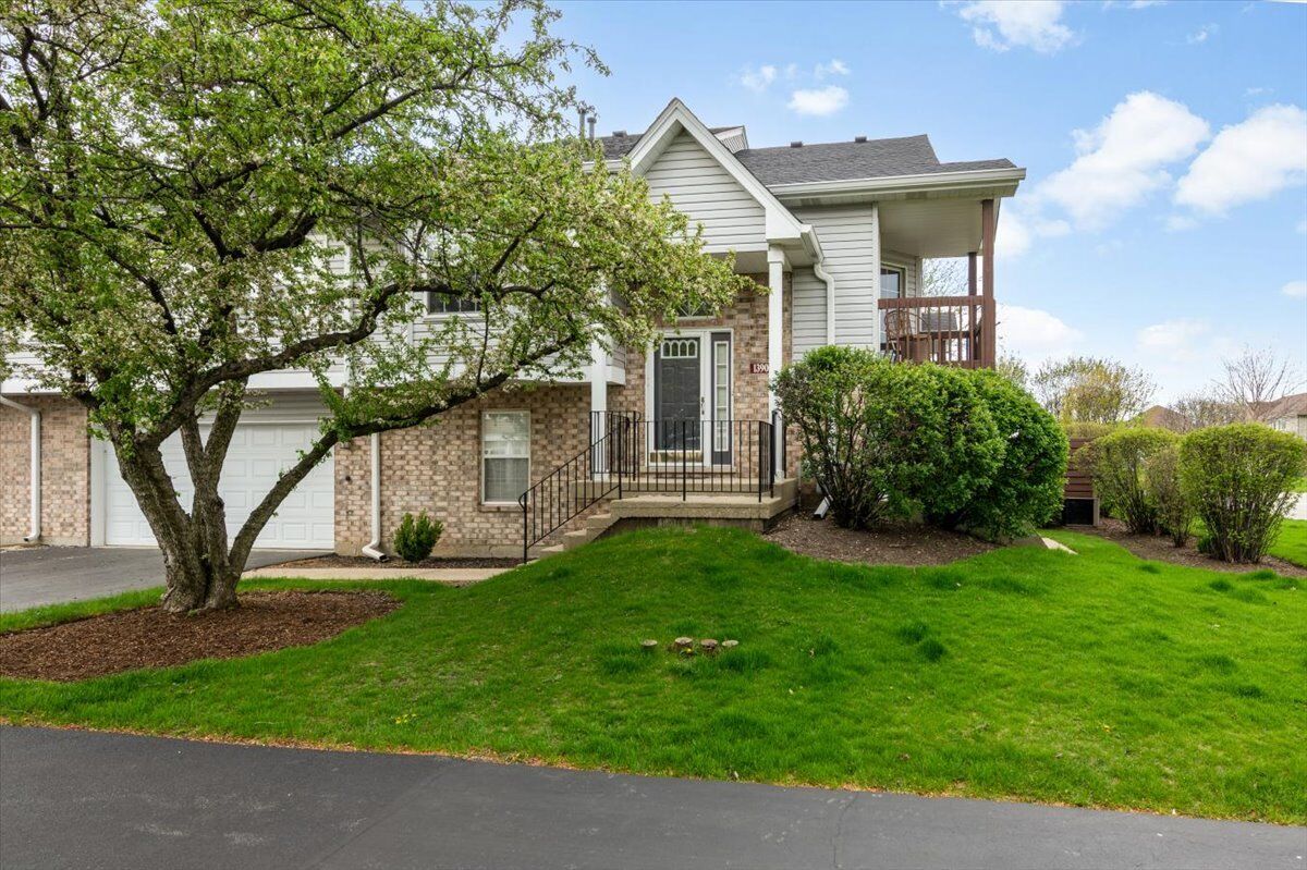Property Photo:  13902 S Cambridge Circle  IL 60544 