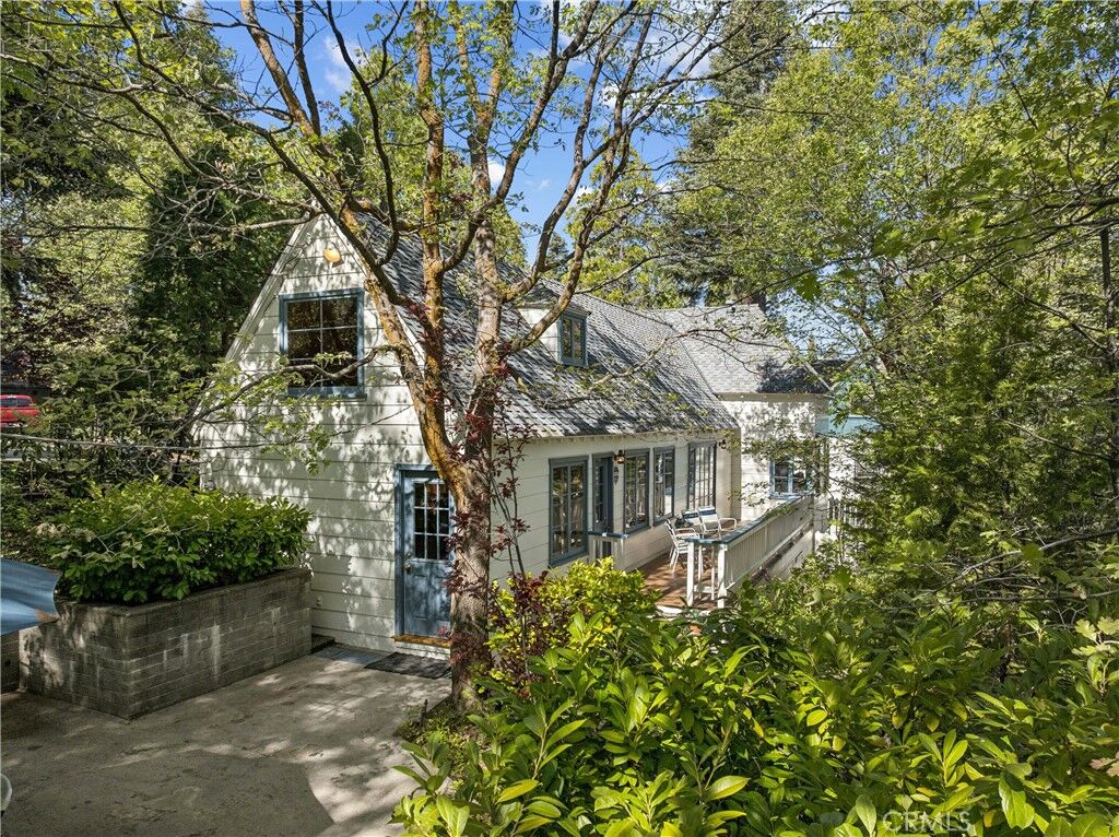 Property Photo:  373 John Muir  CA 92352 