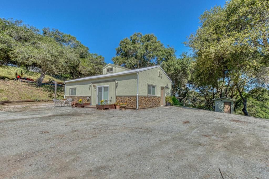 Property Photo:  415 Carpenteria Road  CA 95004 