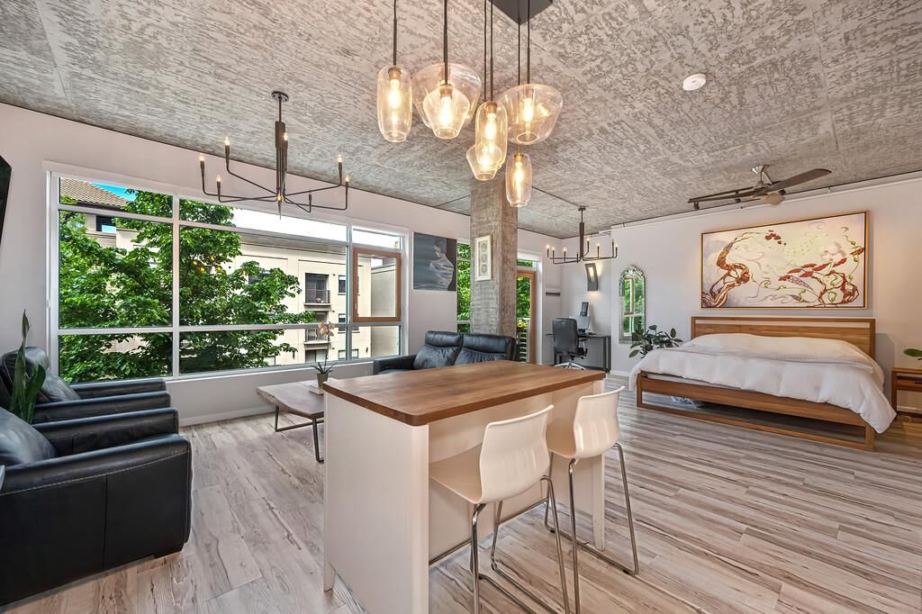 Property Photo:  1818 L Street 402  CA 95811 