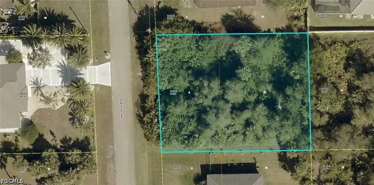 Property Photo: 508 Hibiscus Avenue FL 33972