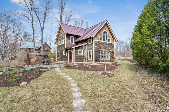 Property Photo:  543 Ten Stones Circle  VT 05445 