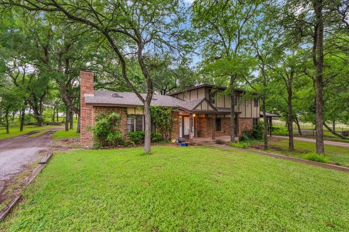 Property Photo:  220 Annetta  TX 76087 
