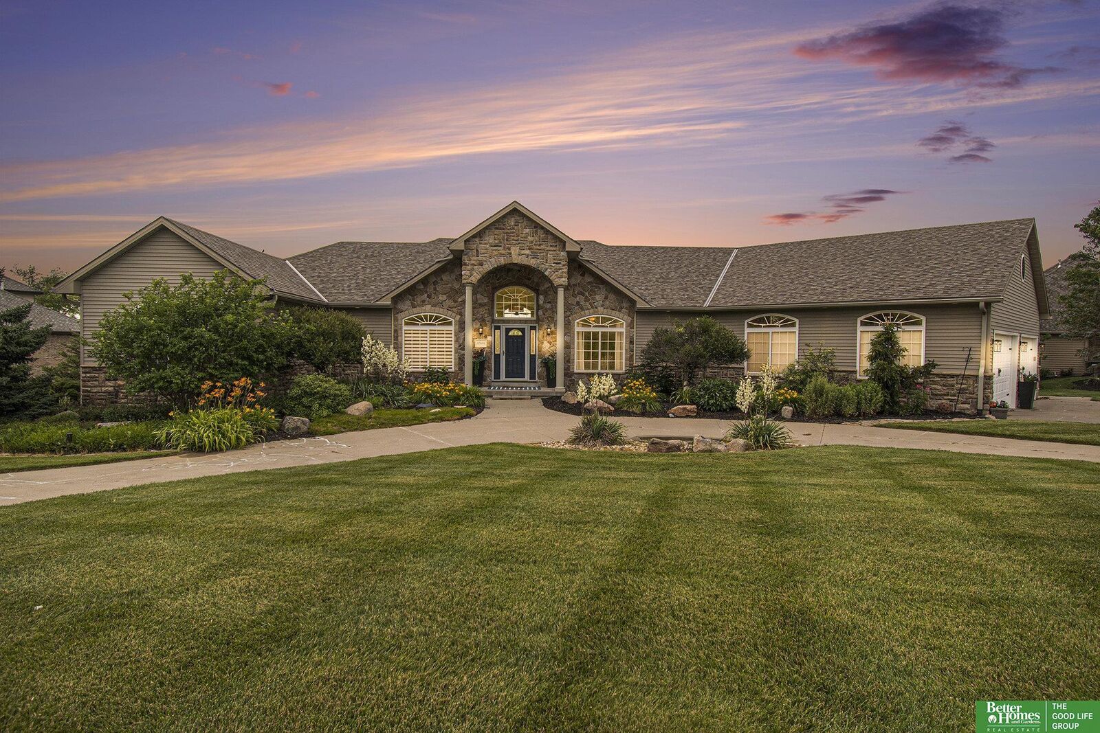 Property Photo:  17808 S Reflection Avenue  NE 68007-5727 