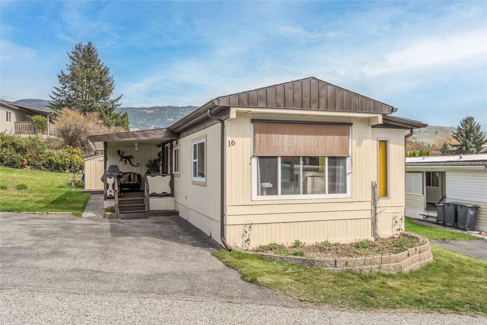 Property Photo:  12022 Pretty Road 16  BC V4V 1H1 
