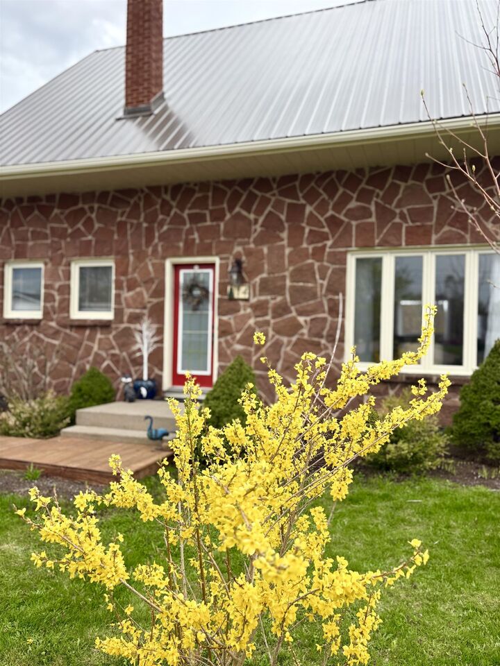 Property Photo:  14 Laura Jean Crescent  PE C0A 1H4 