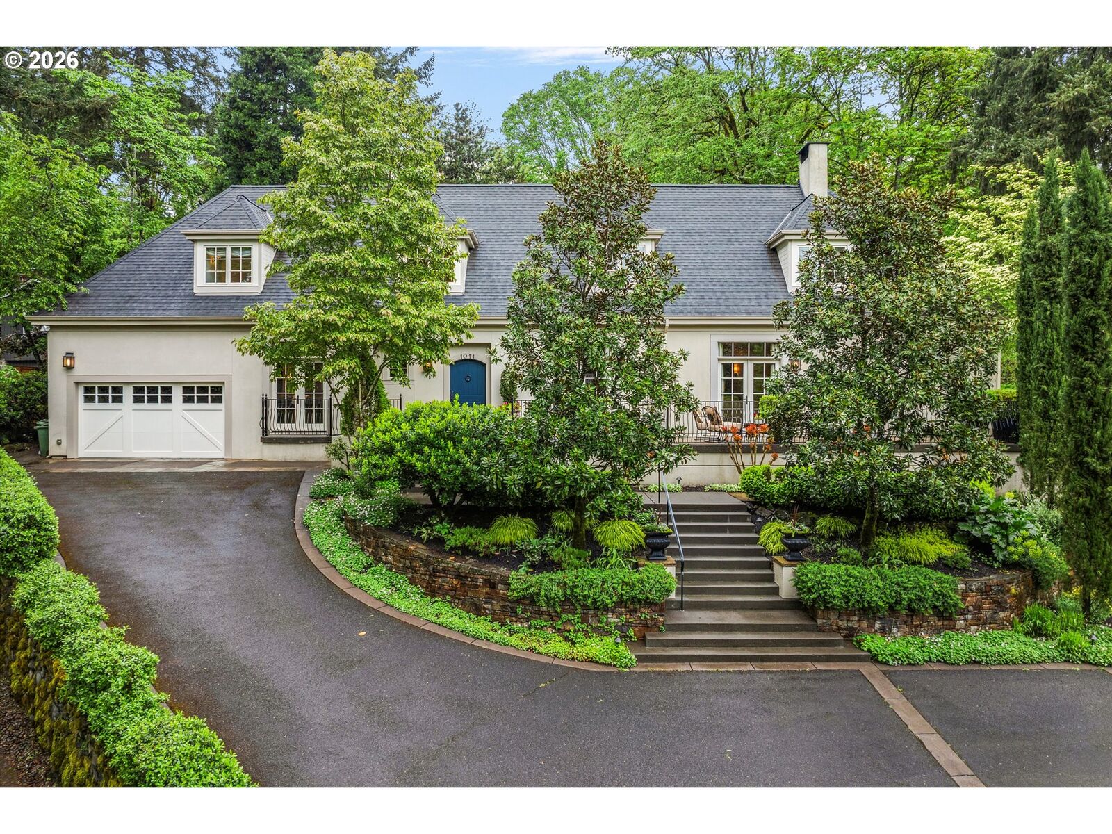 Property Photo:  1011 Troon Rd  OR 97034 