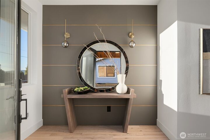 Property Photo:  6530  102nd Place NE  WA 98033 