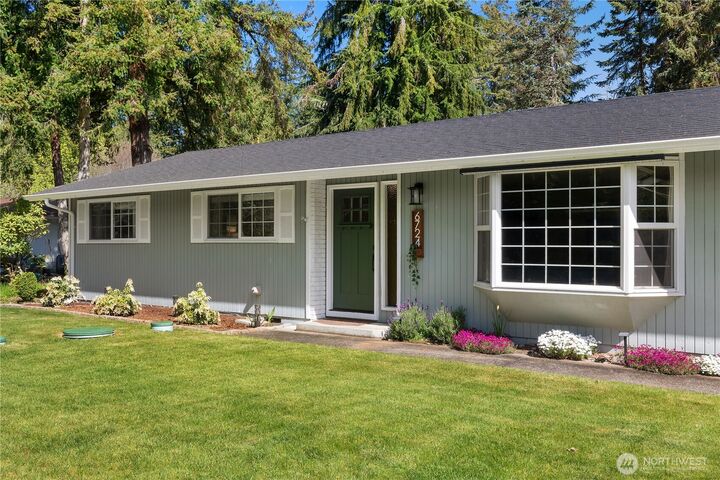 Property Photo:  6724  50th Court SE  WA 98513 