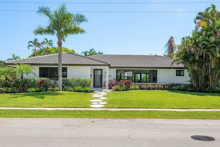 Property Photo:  1200 SW 8th Street  FL 33486 